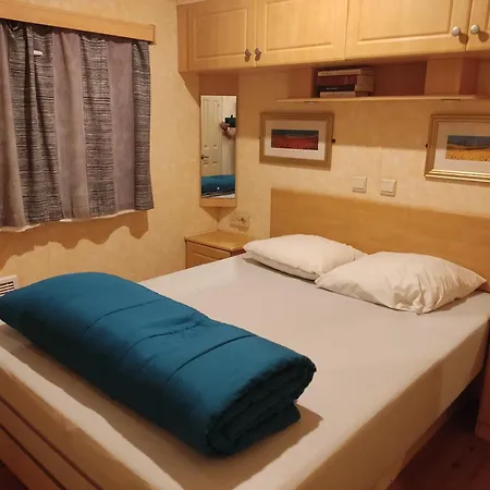 Mobill- 8 Personnes 2 Salles De Bain 2 Wc Camping Le Portel